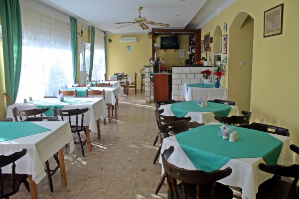 Pansion Begic (Omis)